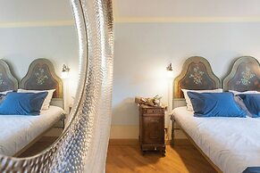 Villa Torre di Palanzo With Magnificent View