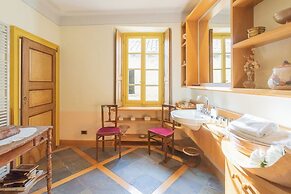 Villa Torre di Palanzo With Magnificent View