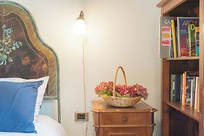 Villa Torre di Palanzo With Magnificent View