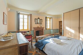 Villa Torre di Palanzo With Magnificent View