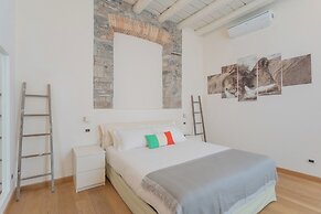 Wine Not Apartment in Como City Centre