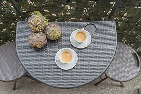 Wine Not Apartment in Como City Centre