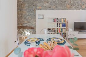 Wine Not Apartment in Como City Centre