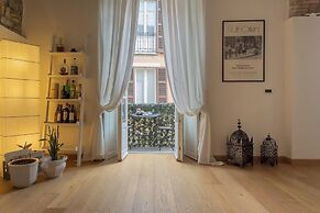 Wine Not Apartment in Como City Centre