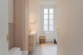 Wine Not Apartment in Como City Centre