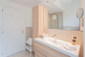 Wine Not Apartment in Como City Centre