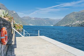 Your Private Harbour Nearby George Clooney