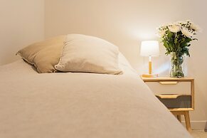 Your Private Harbour Nearby George Clooney