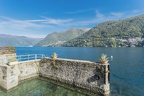 Your Private Harbour Nearby George Clooney