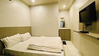 Hotel Vaikunth Palace