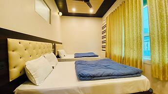 Hotel Vaikunth Palace