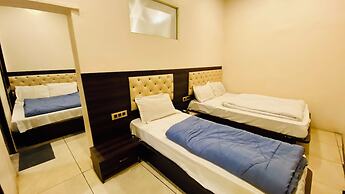 Hotel Vaikunth Palace