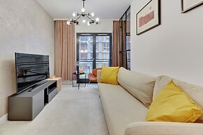 Aura III & Parking by Downtown Apartments