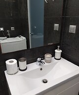 Academys Modern Apartments by Athens Urban Retreat