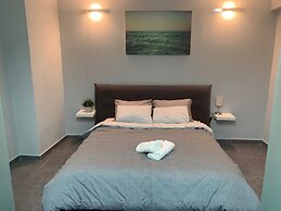 Academys Modern Apartments by Athens Urban Retreat