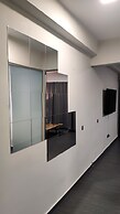 Ermou Downtown Suites by Athens Urban Retreat