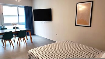 Ermou Downtown Suites by Athens Urban Retreat