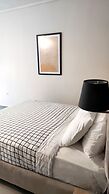 Ermou Downtown Suites by Athens Urban Retreat