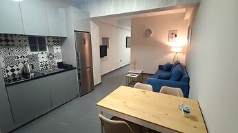 Ermou Downtown Suites by Athens Urban Retreat