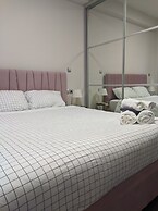 Ermou Downtown Suites by Athens Urban Retreat