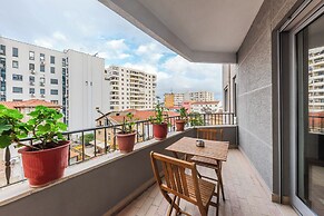 Central Main Square 2