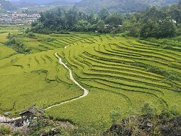 Homestay Nui Da Ta Phin