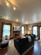 Victorian Gem Walk to Downtown Claw Tub Yard