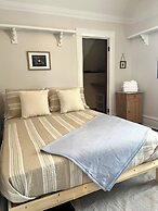 Victorian Gem Walk to Downtown Claw Tub Yard