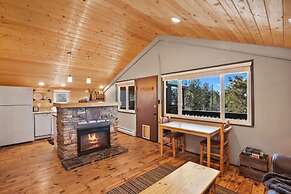 Perch Point- Hikers Dream Cabin Base