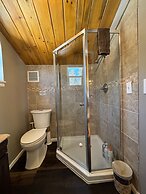 Perch Point- Hikers Dream Cabin Base