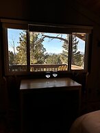 Perch Point- Hikers Dream Cabin Base