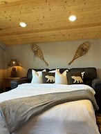 Perch Point- Hikers Dream Cabin Base