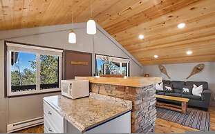 Perch Point- Hikers Dream Cabin Base