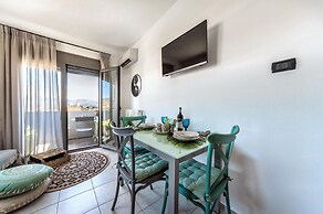 Euphoria Apartments In Heraklion