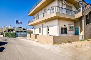 Seaside Apartments in Agkisaras