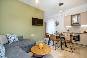 Seaside Apartments in Agkisaras