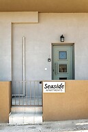 Seaside Apartments in Agkisaras