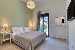 Lemonia Suites in Ikaria