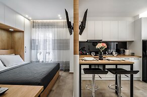 Konstantina & Antonio Studios