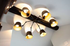 One & Only Losone Suite