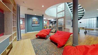 Student Only Will Wyatt Court