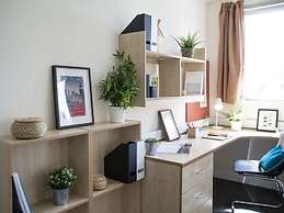 Student Only Will Wyatt Court