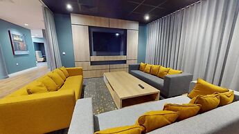 Student Only Will Wyatt Court