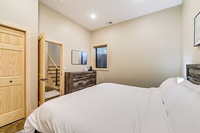 Views, Trails, Hot Tub & More: Luxe Wyoming Oasis