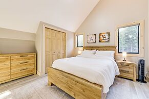 Views, Trails, Hot Tub & More: Luxe Wyoming Oasis