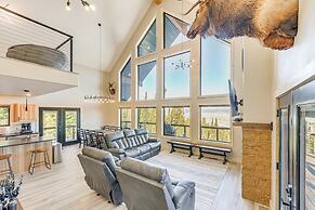 Views, Trails, Hot Tub & More: Luxe Wyoming Oasis