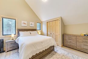 Views, Trails, Hot Tub & More: Luxe Wyoming Oasis