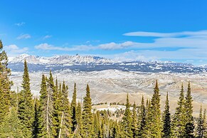 Views, Trails, Hot Tub & More: Luxe Wyoming Oasis