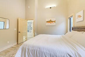 Views, Trails, Hot Tub & More: Luxe Wyoming Oasis