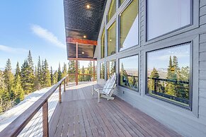 Views, Trails, Hot Tub & More: Luxe Wyoming Oasis